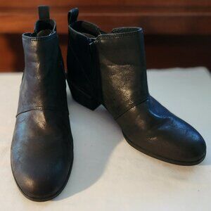 SOUL Naturalizer Black Ankle Boots